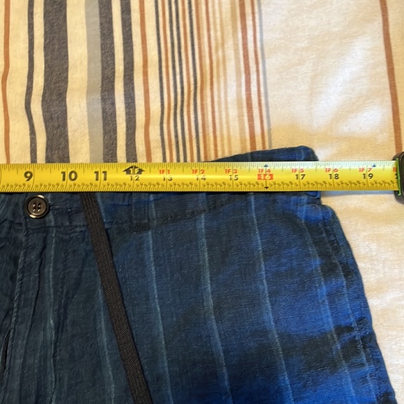 Banana Republic Linen Shorts - Picture 6 of 9